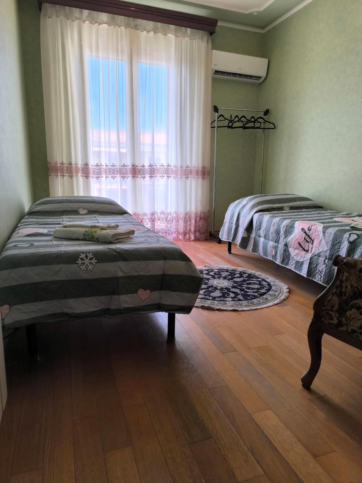 Bed & Breakfast Kalinka Bed and Breakfast Motta SantʼAnastasia Exterior foto
