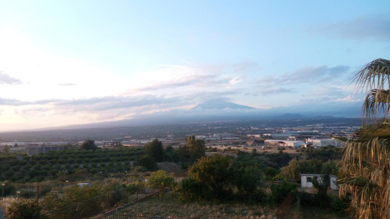 Bed & Breakfast Kalinka Bed and Breakfast Motta SantʼAnastasia Exterior foto