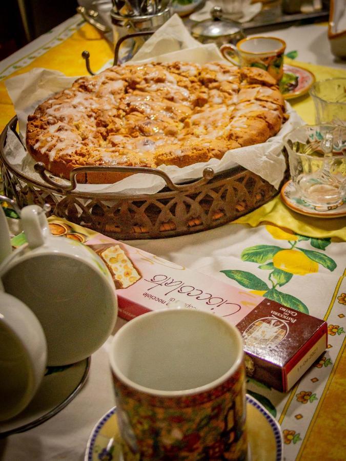 Bed & Breakfast Kalinka Bed and Breakfast Motta SantʼAnastasia Exterior foto